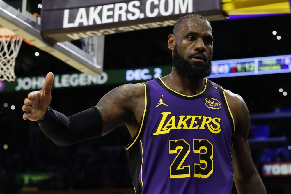 就在所有人 就在所有人