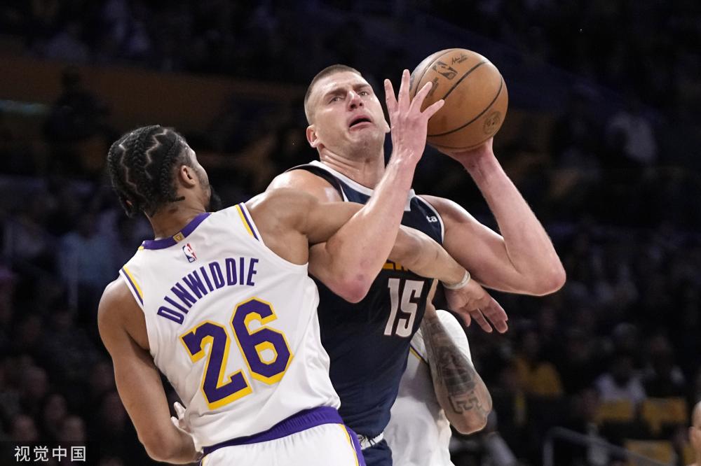 中崭露头角 中崭露头角