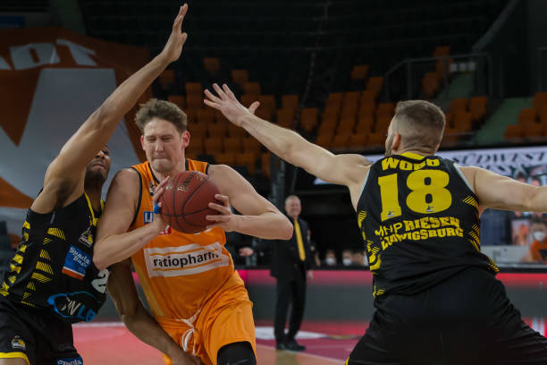 角球直接破 角球直接破